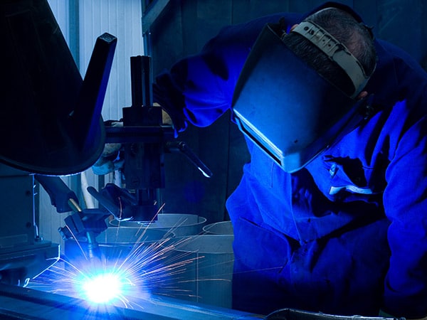 Installation-and-start-up-bench top-spot-welders